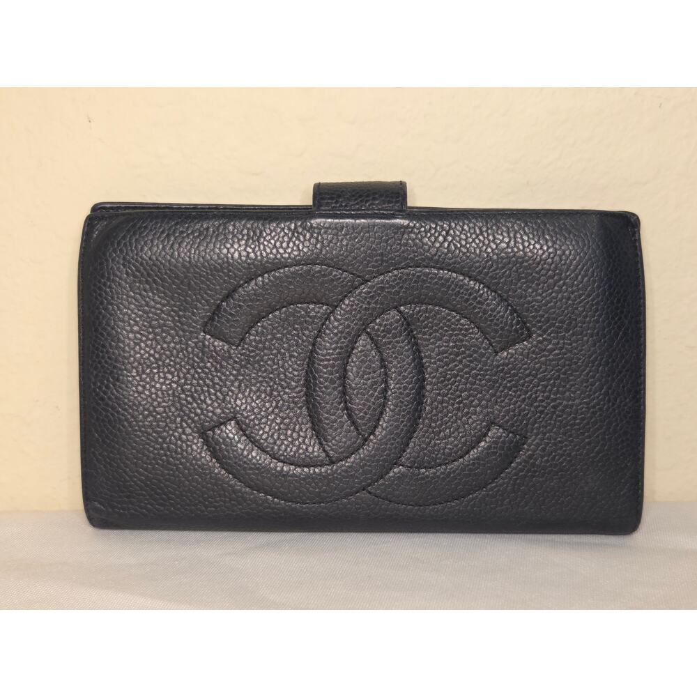 Chanel Vintage Black Caviar Skin CC Logo Long Wallet Organizer Lambskin Interior